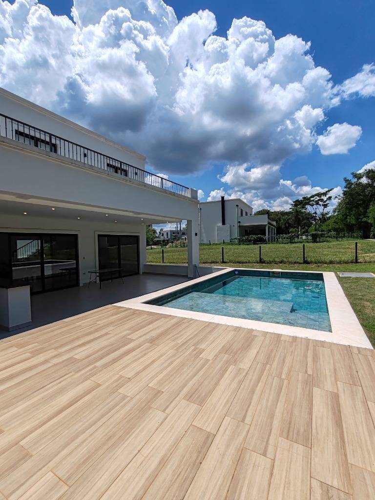 EN VENTA EXCLUSIVA RESIDENCIA EN AQUA VILLAGE — foto 3