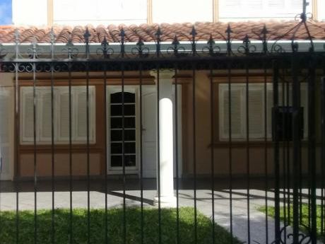 Alquilo Amplia Casa