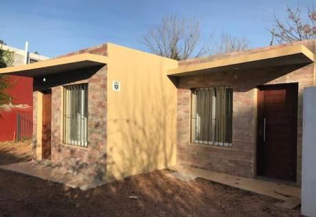 Casa A Estrenar, Seguridad, Confort Y Excelente Punto En Ciudad De La Costa