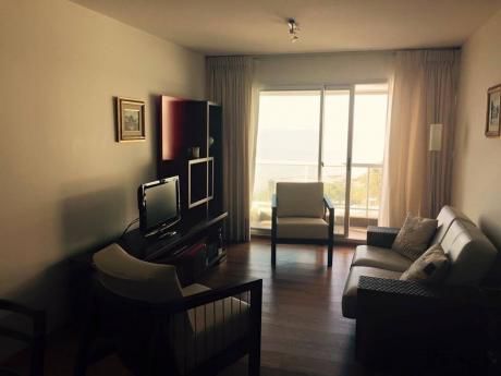 Imperdible Apartamento De 2 Dormitorios Con Vista Al Mar!!
