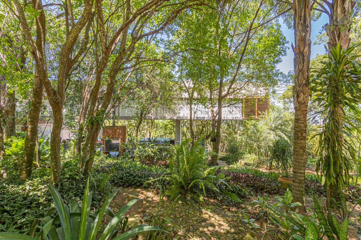Casa en Venta 4 dormitorios - San Bernardino, Cordillera — foto 2