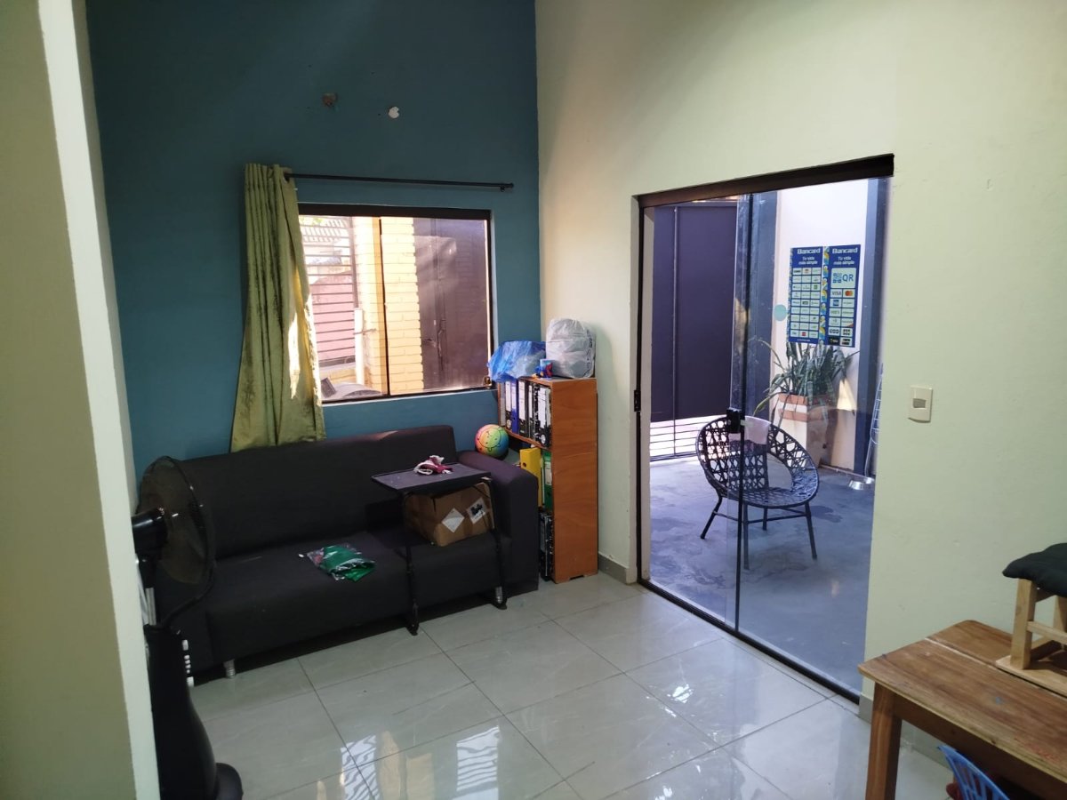VENDO DUPLEX 3 DORMITORIOS EN BARRIO SAN VICENTE — foto 2