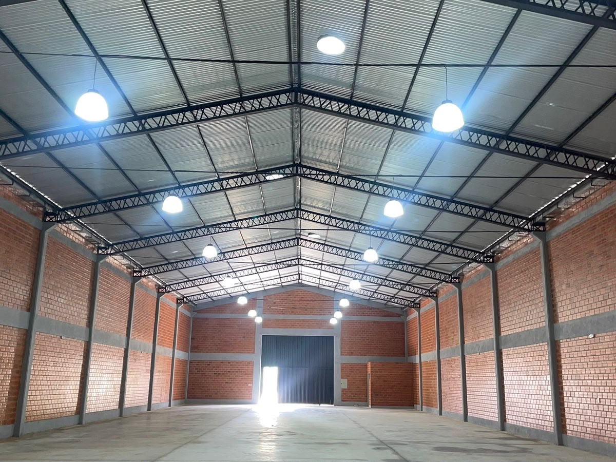 ALQUILO TINGLADO EN EL CENTRO MISMO DE EMBOSCADA — foto 2