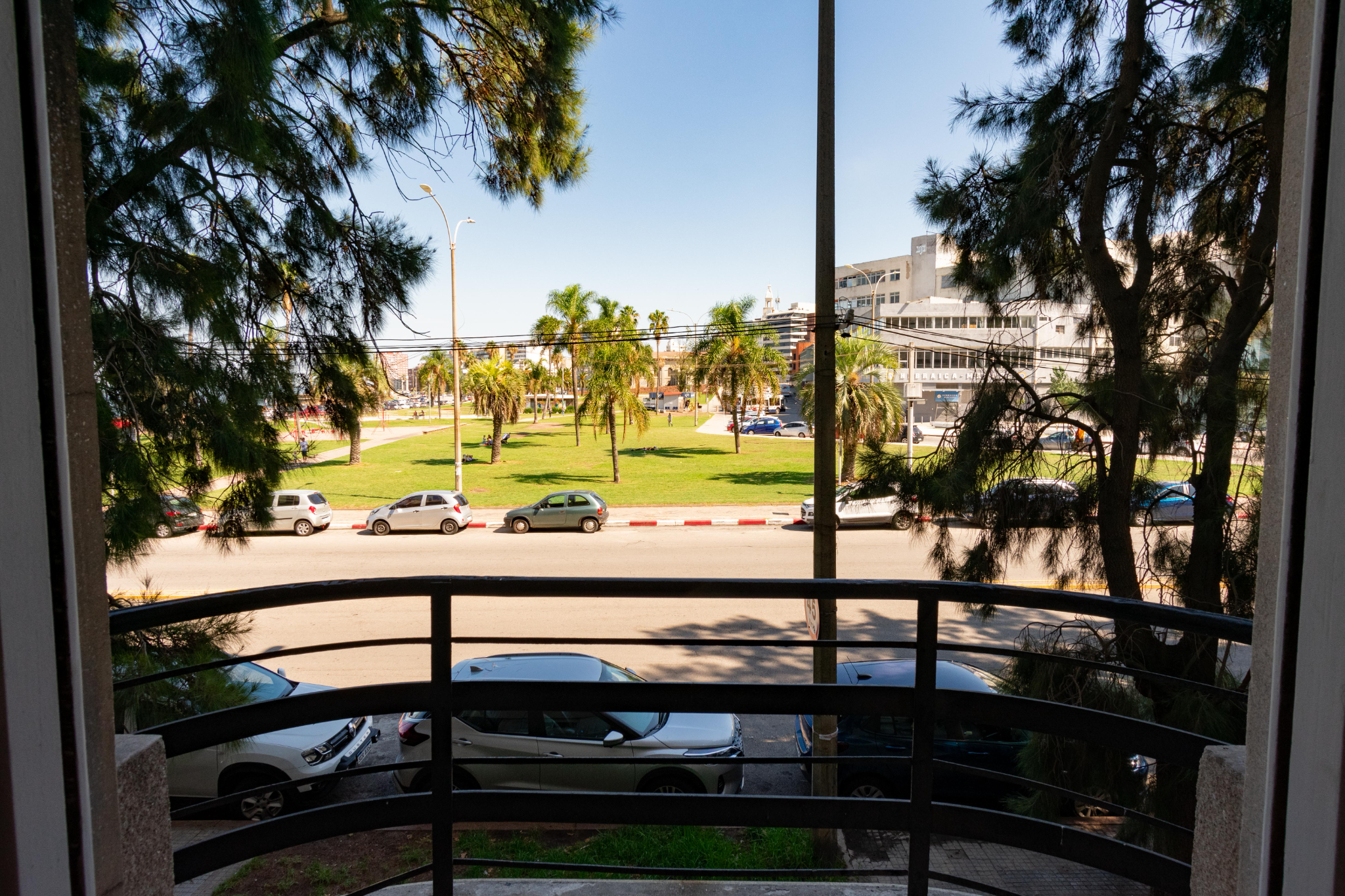 ALQUILER CIUDAD VIEJA/BARRIO SUR 2 dorm, 2 baños, cocina definida y terraza. Próx. Rambla · Foto 7
