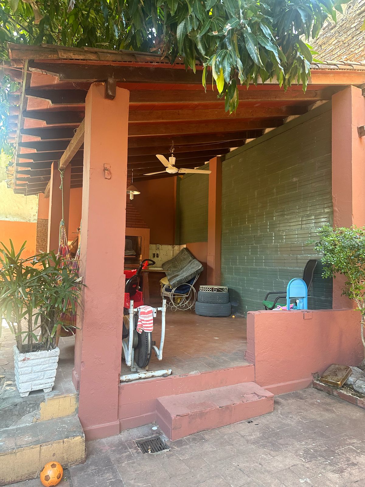 VENDO CASA A DEMOLER O REFACCIONAR EN SAJONIA A PRECIO DE TERRENO — foto 3
