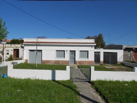 Casa Ideal Empresa Con Gran Terreno. A Metros De Cno. Carrasco Y Bolivia