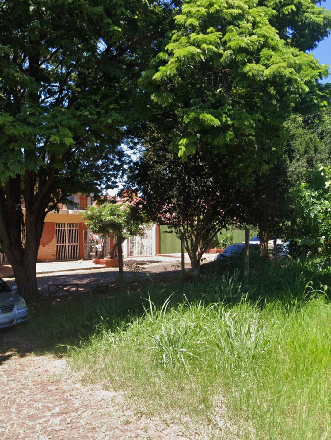 VENDO 2 TERRENOS EN ESQUINA, ZONA ARENA SHOP, KM 4!! 800MTS2 — foto 2