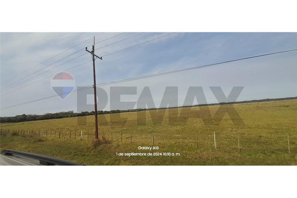 Vendo Terreno de 93 hectáreas para loteamiento en Ybycui con Arroyo — foto 3