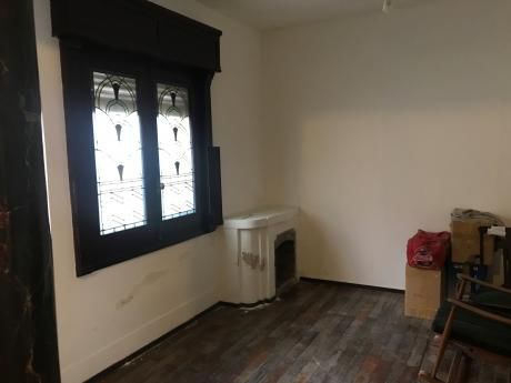 Solida Casa Para Familia Numrosa