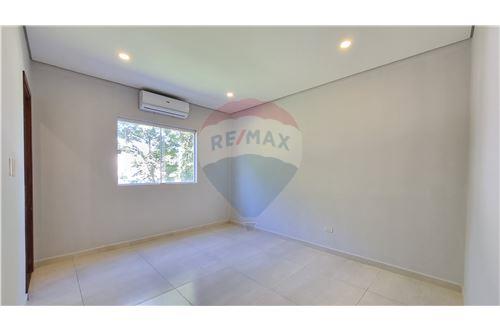 Duplex-Alquiler-PY Central Lambaré Mbachio I  Sembrador — foto 3