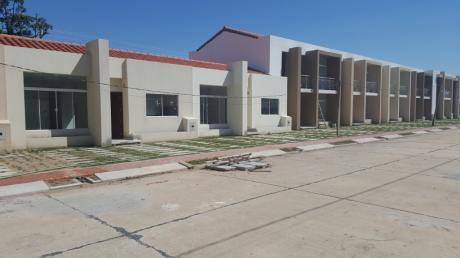 Av. Banzer Bonita Casa En Venta En Condonimio