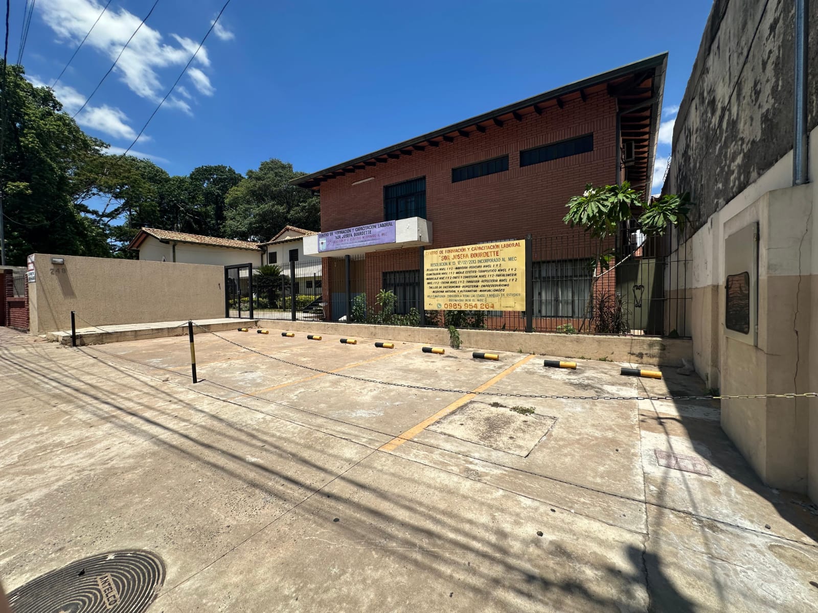 ALQUILO 2 OFICINAS EN BARRIO RECOLETA — foto 2