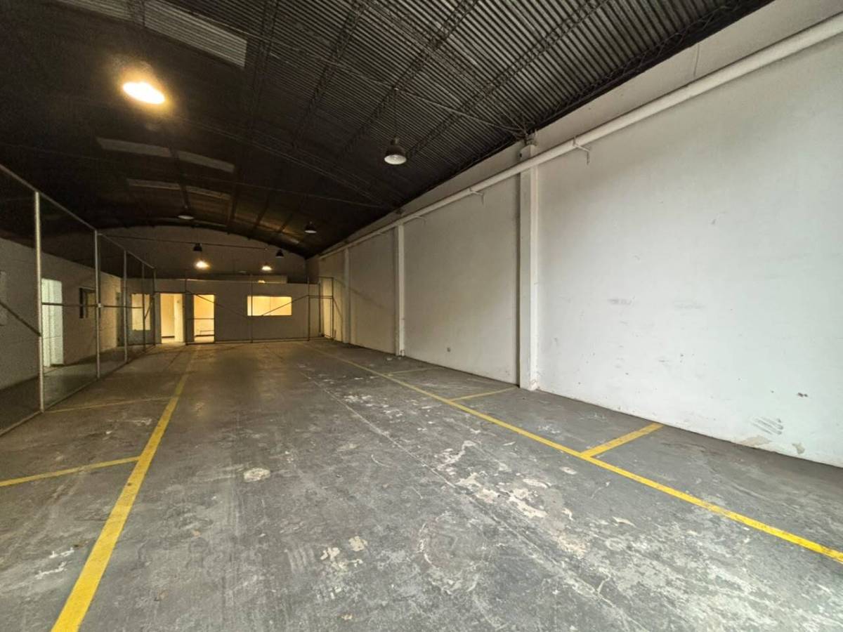 Local comercial en alquiler en Santísima Trinidad, Asunción — foto 2