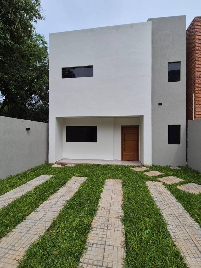 VENDO HERMOSO DUPLEX EN SAN BERNARDINO CORDILLERA — foto 2