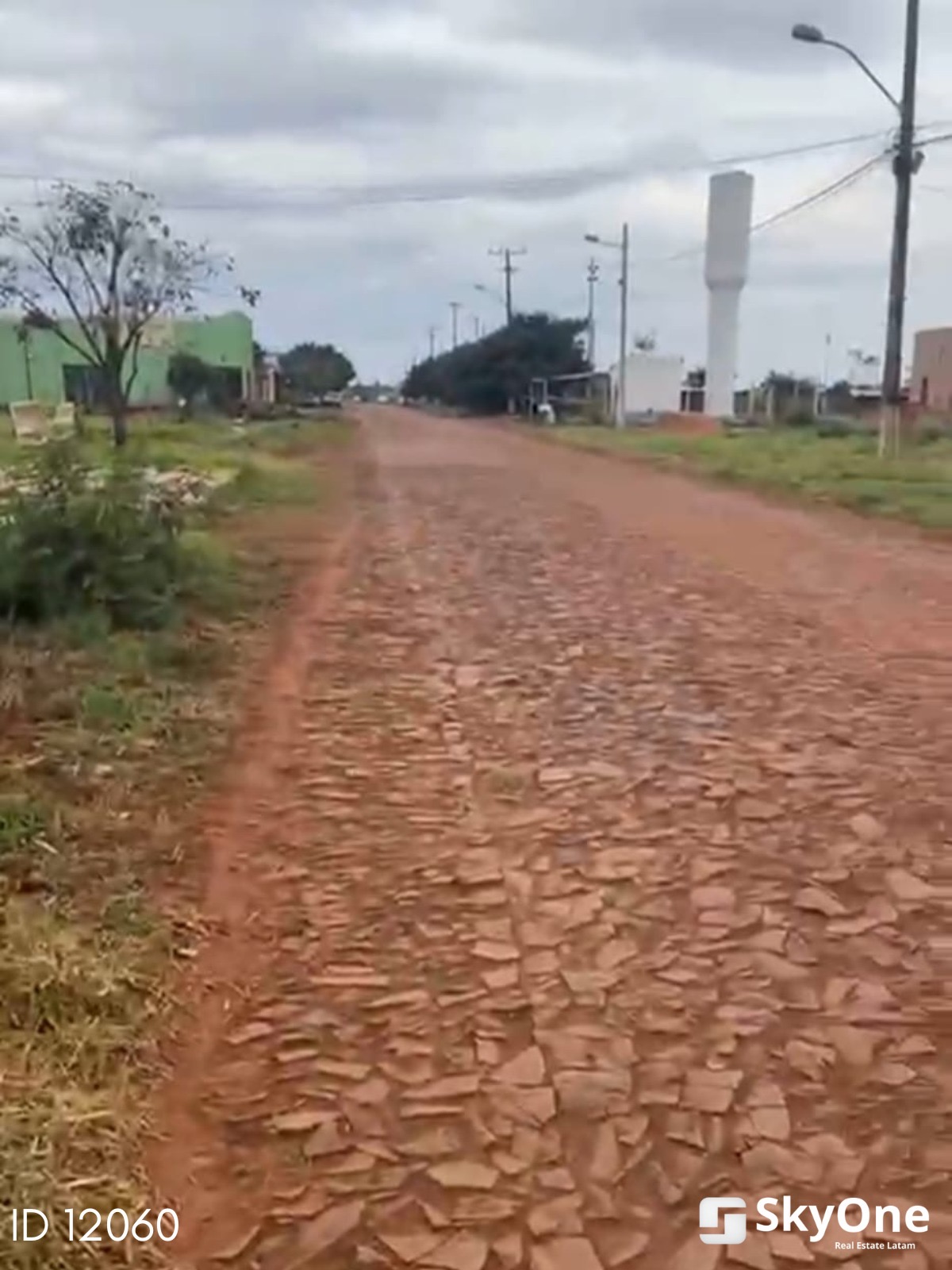 VENDO AMPLIO TERRENO EN PEDRO JUAN CABALLERO — foto 2