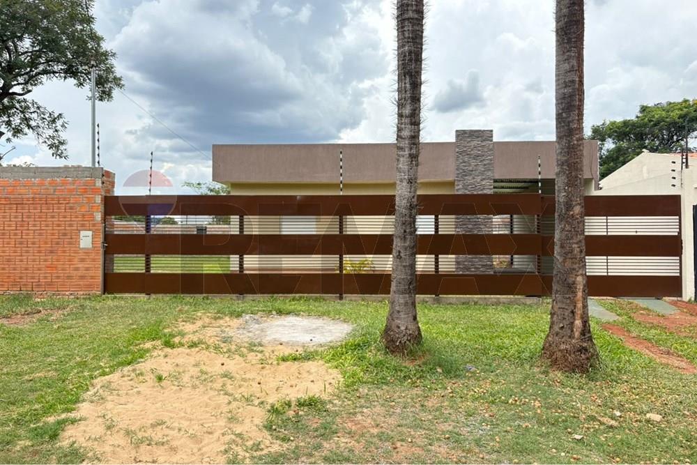 Alquilo Chalet con amplio patio en Luque ‼️ — foto 3