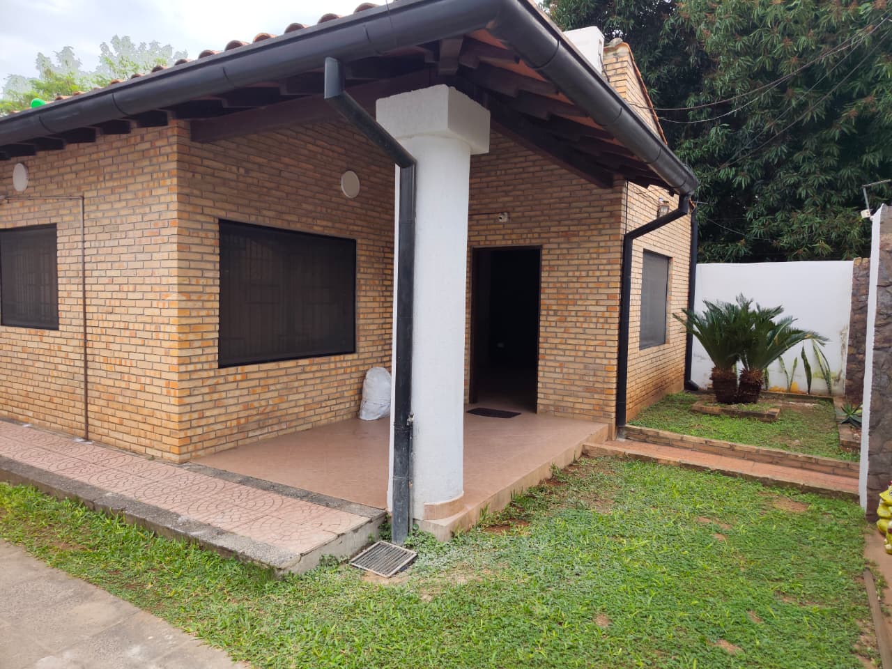 Alquiler De Casa En Fernando De La Mora — foto 3