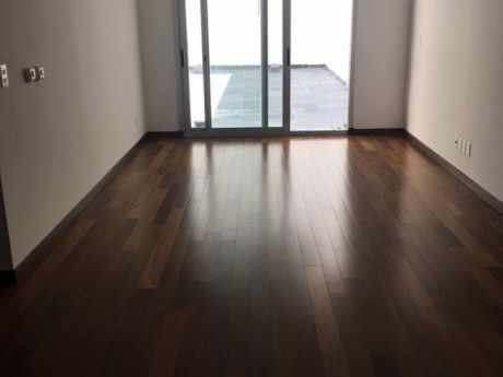 A Mts De La Rambla. 2 Dorm, Patio Y Parrillero Exclusivo.
