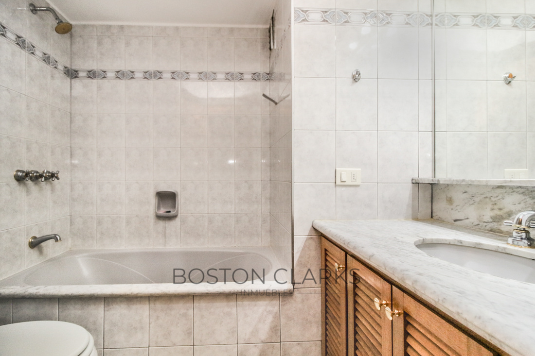 Apartamento En Alquiler En Puerto Buceo: 3 Dormitorios + Serv, 4 Baños Y 2 Gge · Foto 13