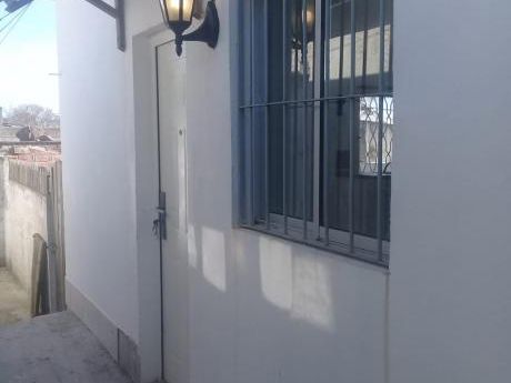 Oportunidad !! , Alquilada Con Excelente Renta, 2 Cuadras De 8 De Octubre
