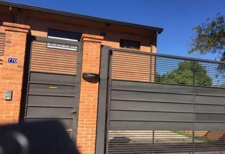 Alquilo Duplex Amoblado De 3 Dormitorios En Barrio Herrera De Asuncion