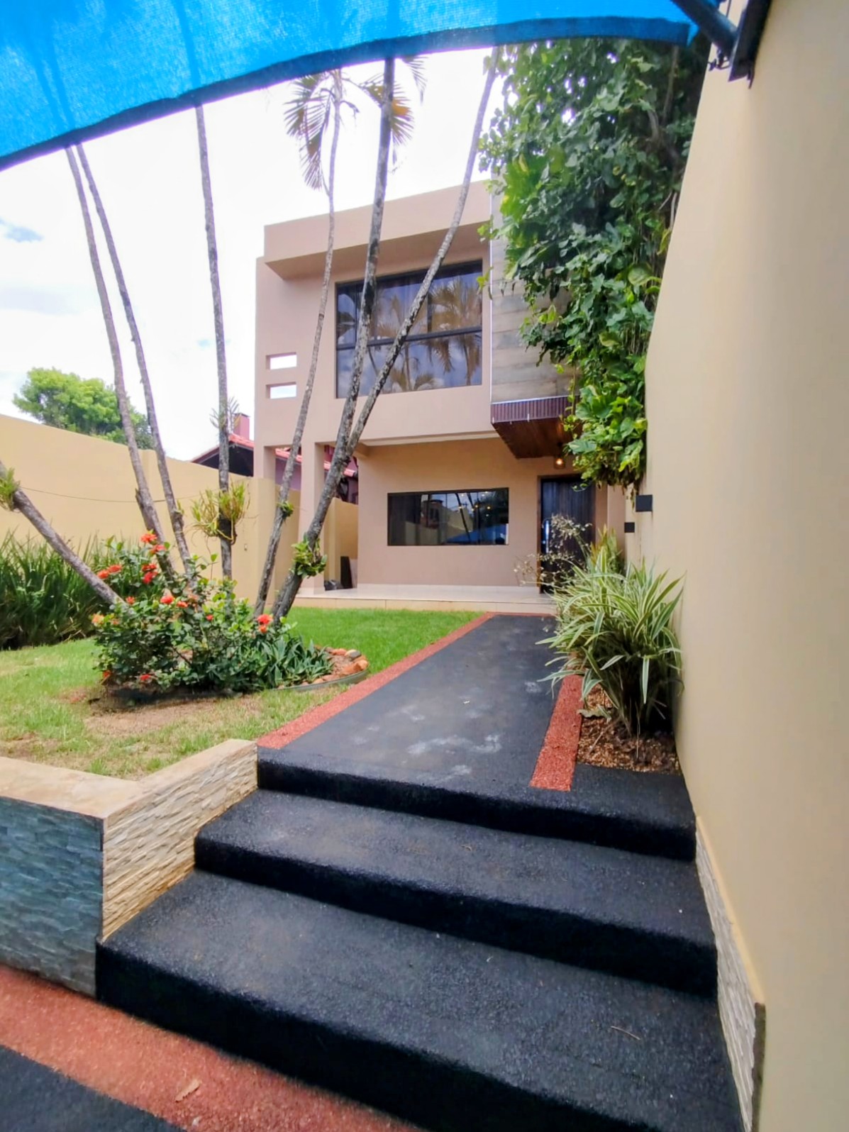 VENDO HERMOSO DÚPLEX EN BARRIO BOQUERÓN 2!! ZONA COLEGIO ICI — foto 2