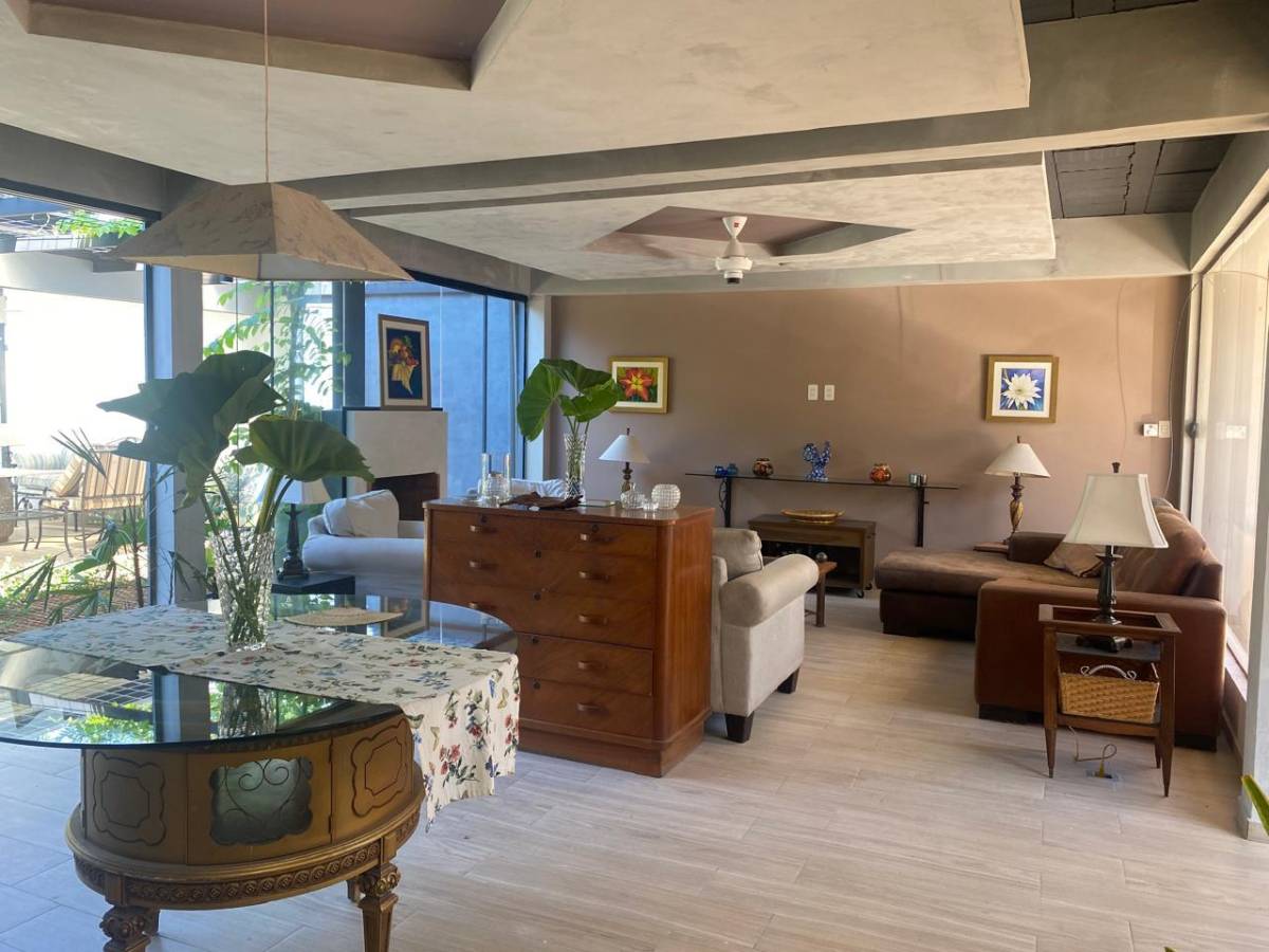 Casa de 6 dormitorios en venta - San Bernardino — foto 2