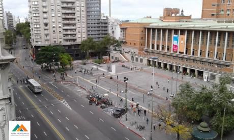 Excelente Apartamento Art Déco, Portería Las 24hs, 190m2
