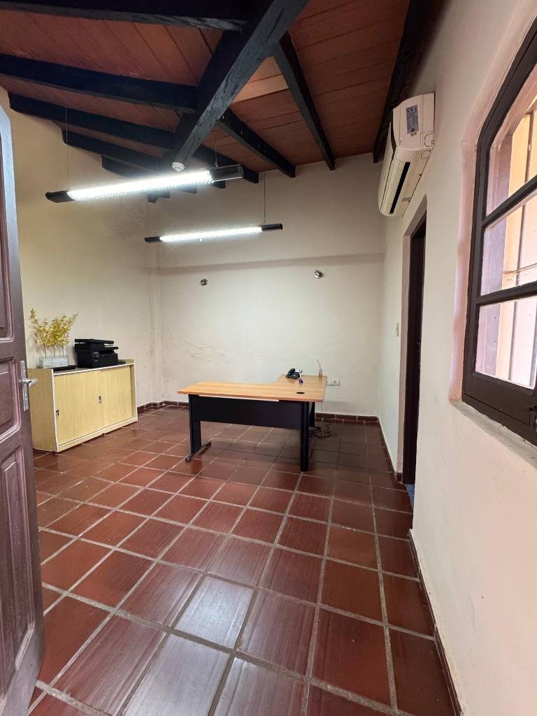 ALQUILO CASA PARA OFICINA EN BARRIO HERRERA — foto 3