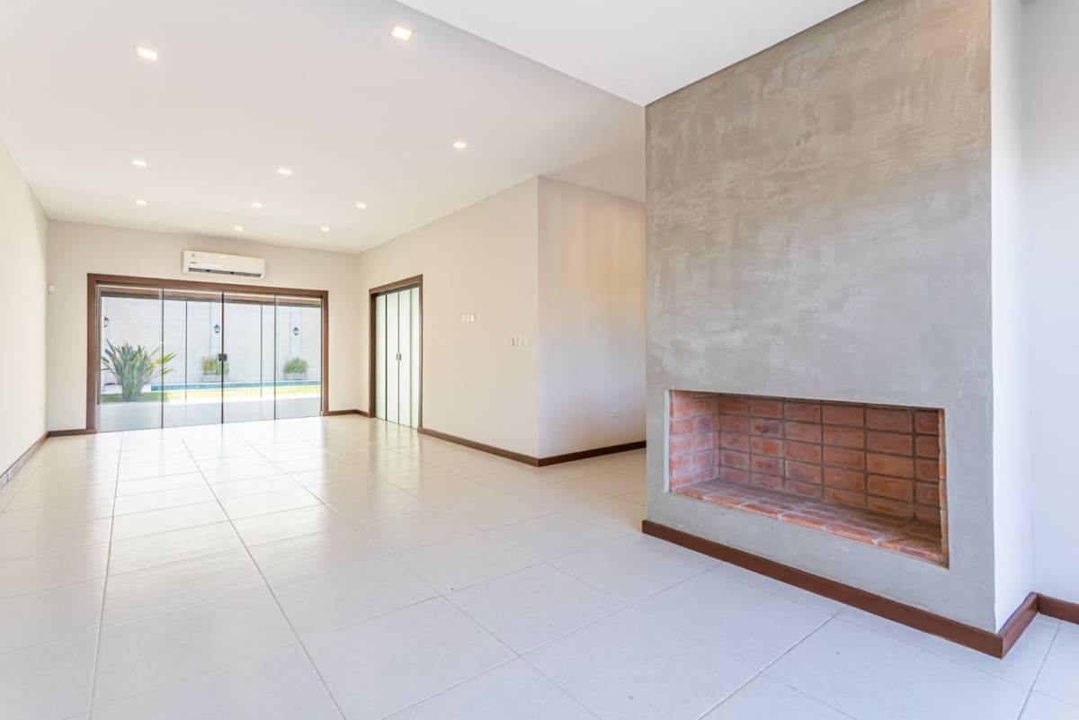 Casa A Estrenar De Dormitorios En Mburucuya — foto 2