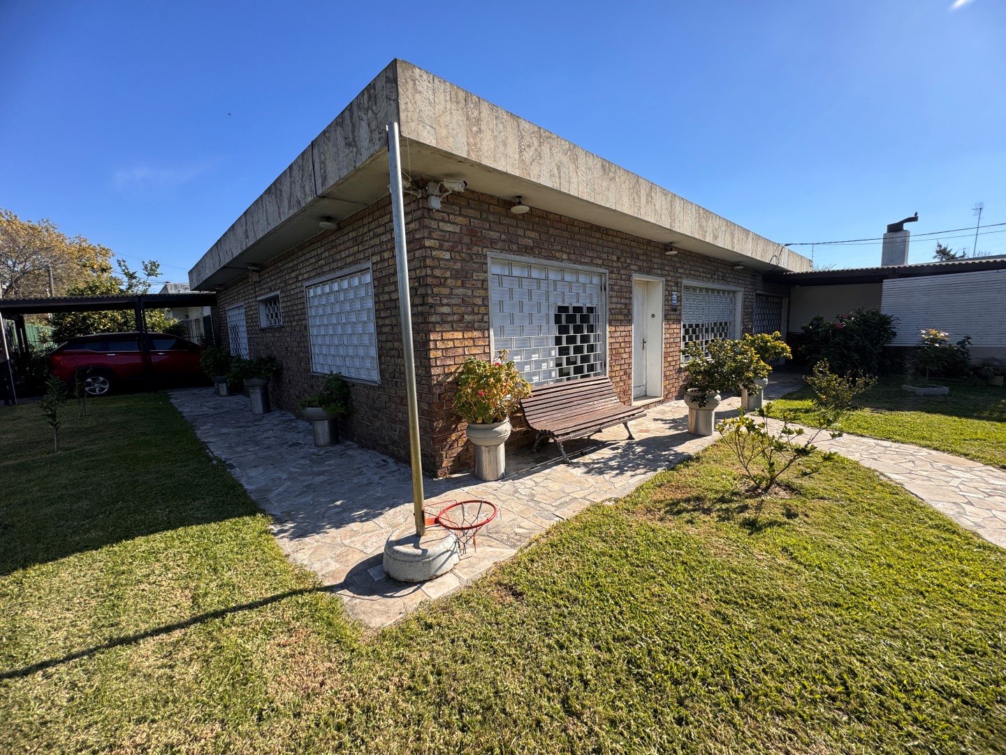 ALQUILER CASA 3 DORMITORIOS PROX ANTEL ARENA