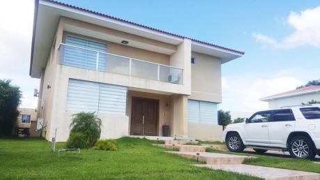 Zona Urubo Cond. Santa Cruz La Vieja Hermosa Casa Amoblada En Venta