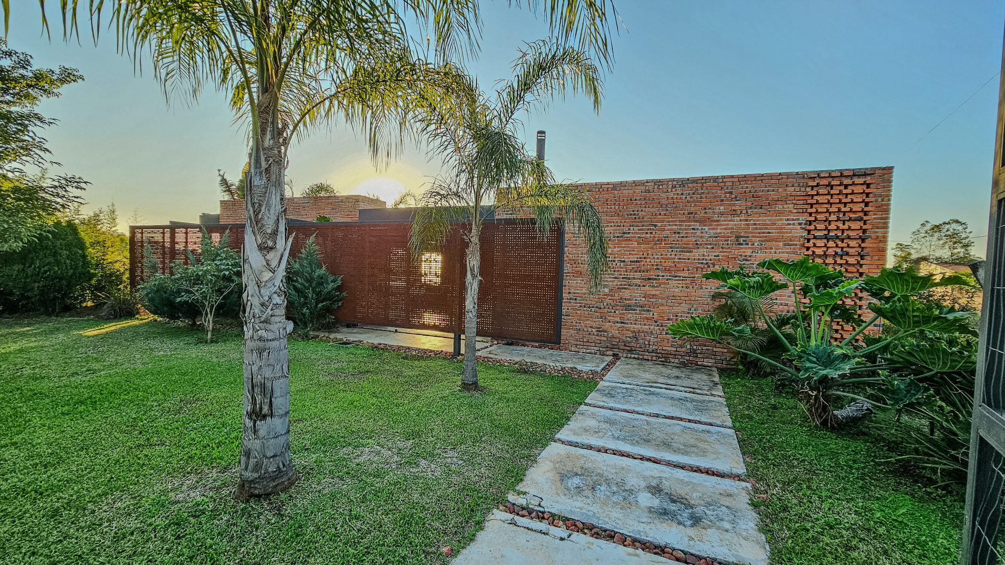 VENDO CASA AMOBLADA EN SANBER — foto 2