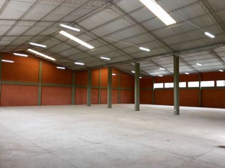 Galpon En Alquiler De 1.100 M2 En Zona Norte (7/8 Anillo)
