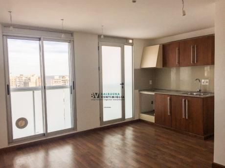 Apartamento De 2 Dormitorios 2 Baños Garaje - Pocitos Nuevo