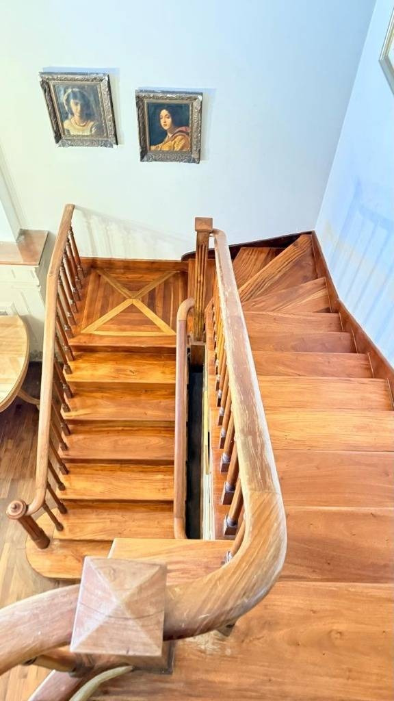 EN VENTA EXCLUSIVA CASA EN LAS MERCEDES ASUNCION — foto 3
