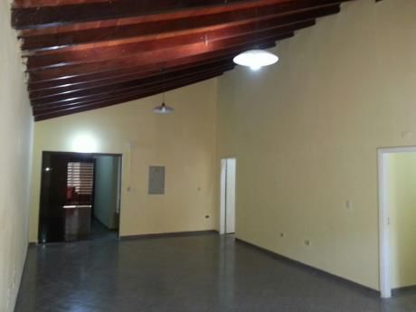 Dpto. Para Vivienda U Oficina S/ E. Ayala Y Kubitshek