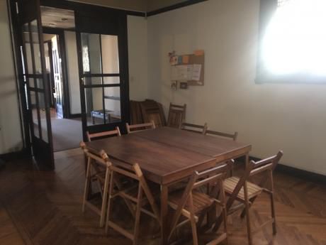 Casa Central - Importante Apto De Estilo Sobre 18 De Julio