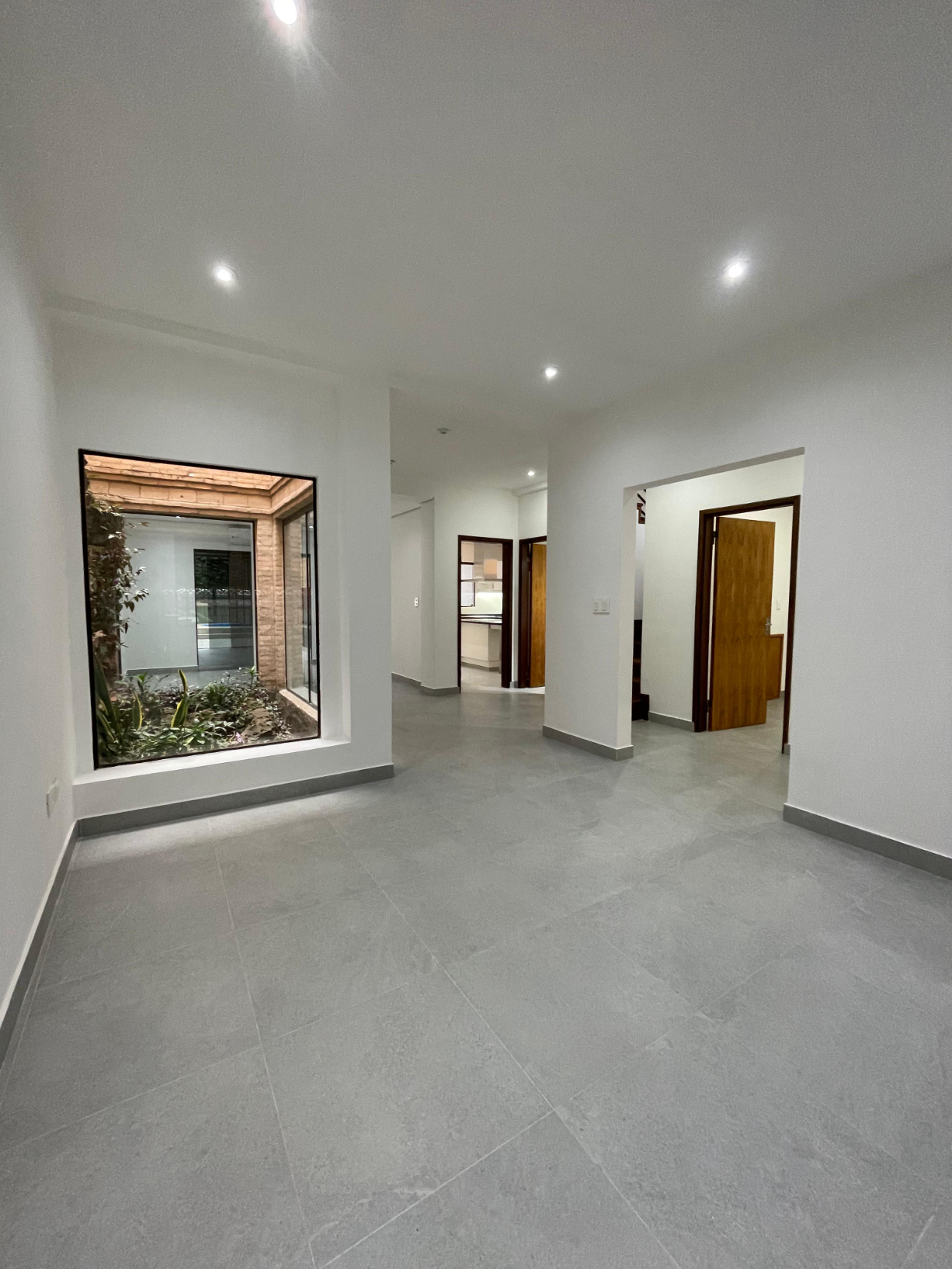 En Alquiler Duplex/Casa En Zona Villamorra De 3 Dormitorios — foto 2