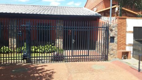 Vendo Casa De Una Planta En Luque
