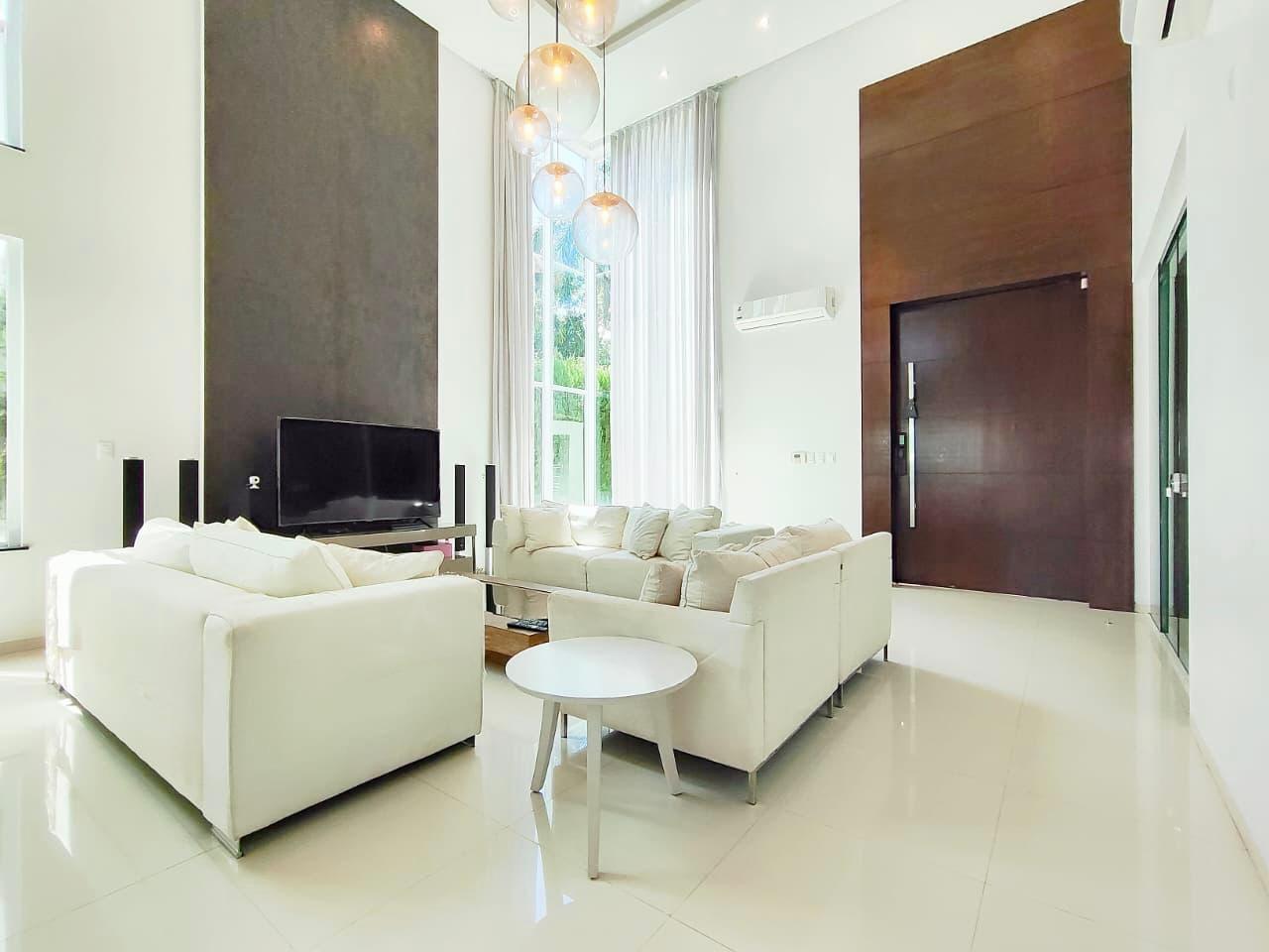 En Venta Residencia exclusiva y amoblada en Zona Yacht — foto 3