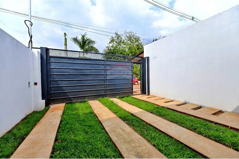 Duplex - Venta - Luque, Central, Paraguay — foto 2