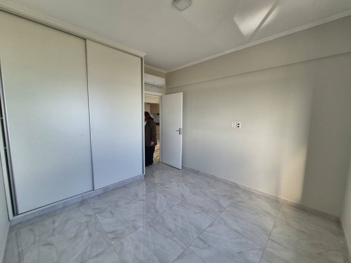 Vendo Departamento terminado - Edificio Aquarium - Encarnacion — foto 3