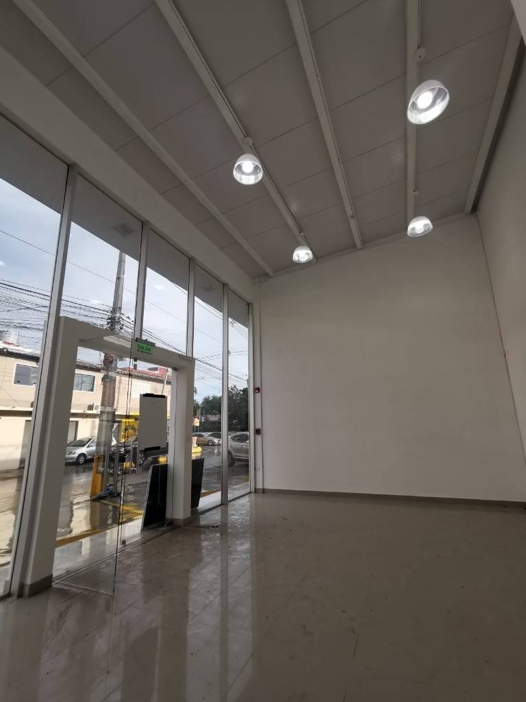Alquilo local comercial en Fernando de la Mora Zona Sur — foto 2