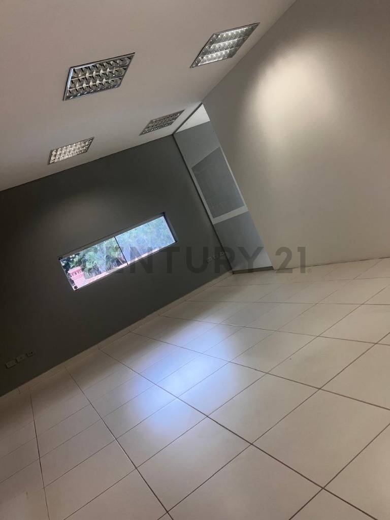 LOCAL COMERCIALPARA OFICINA EN VILLA MORRA — foto 2