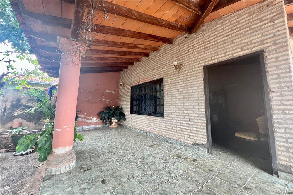 CASA A REFACCIONAR EN LUQUE ZONA CONMEBOL — foto 3