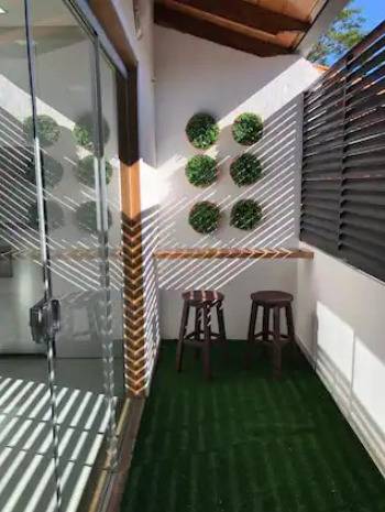 ALQUILO DPTO. AMOBLADO EN VILLA MORRA — foto 2