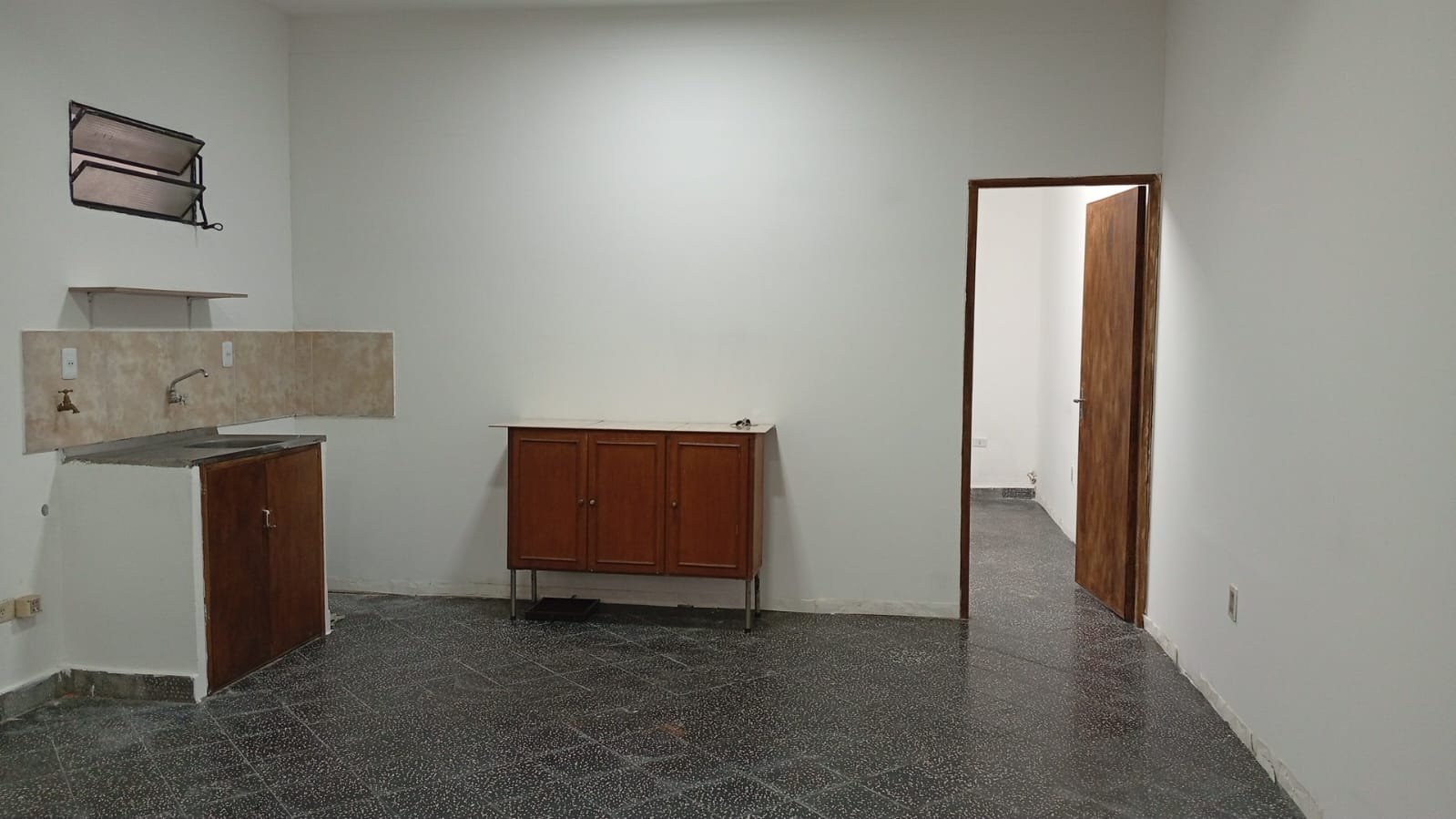 ALQUILO DPTO. 1 HABITACIÓN EN BARRIO NAZARETH ASUNCIÓN — foto 3