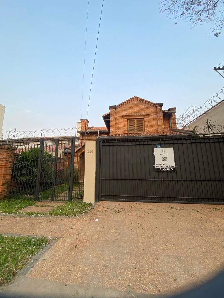 ALQUILO CASA EN EL BARRIO SAN CRISTÓBAL  