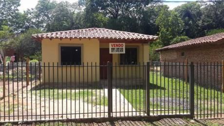 Vendo Casa A Estrenar Con Gran Patio En El Barrio La Merced (san Antonio-ñemby)